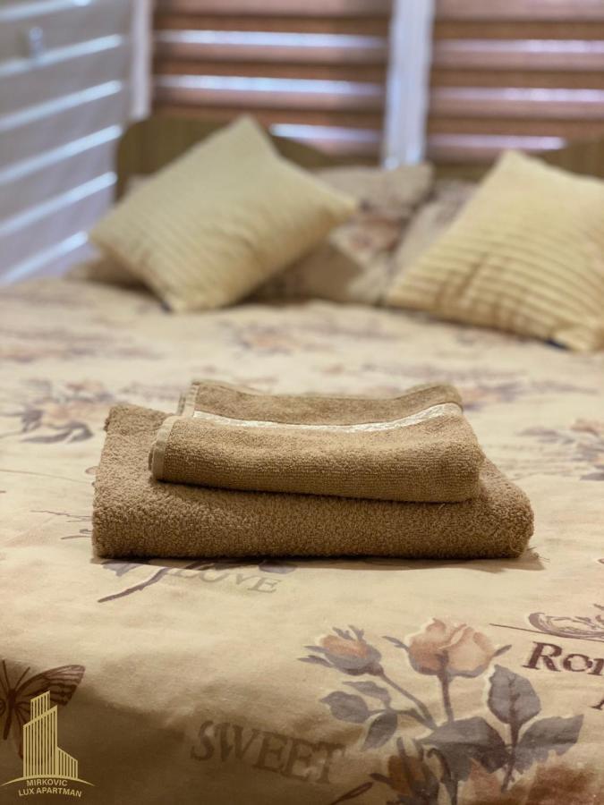 Mirkovic Lux Apartman Nis Exterior foto