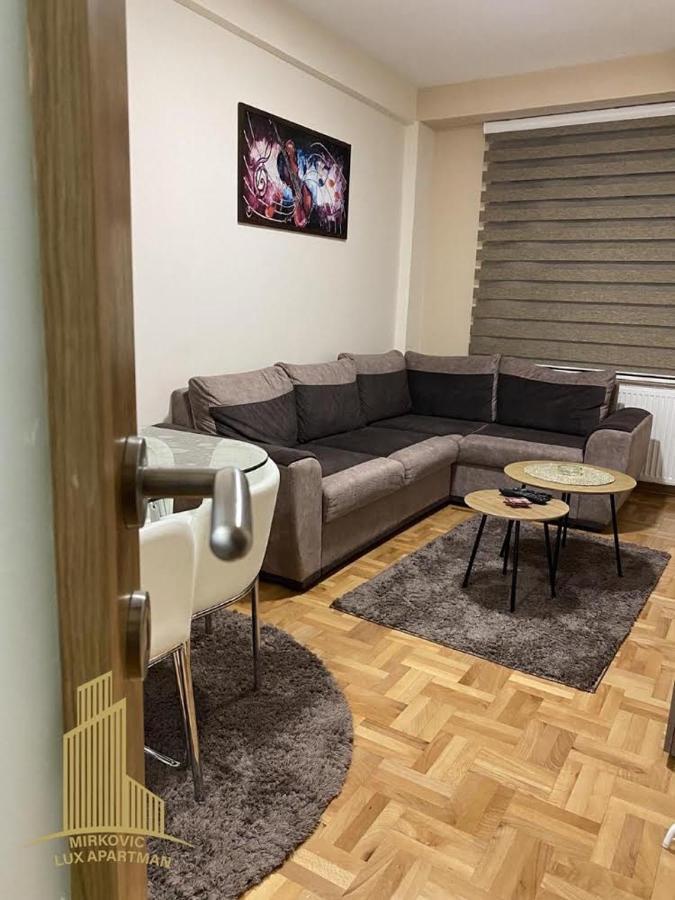 Mirkovic Lux Apartman Nis Exterior foto